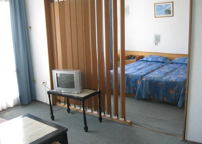 Neptune 3* St Constantin et Helena